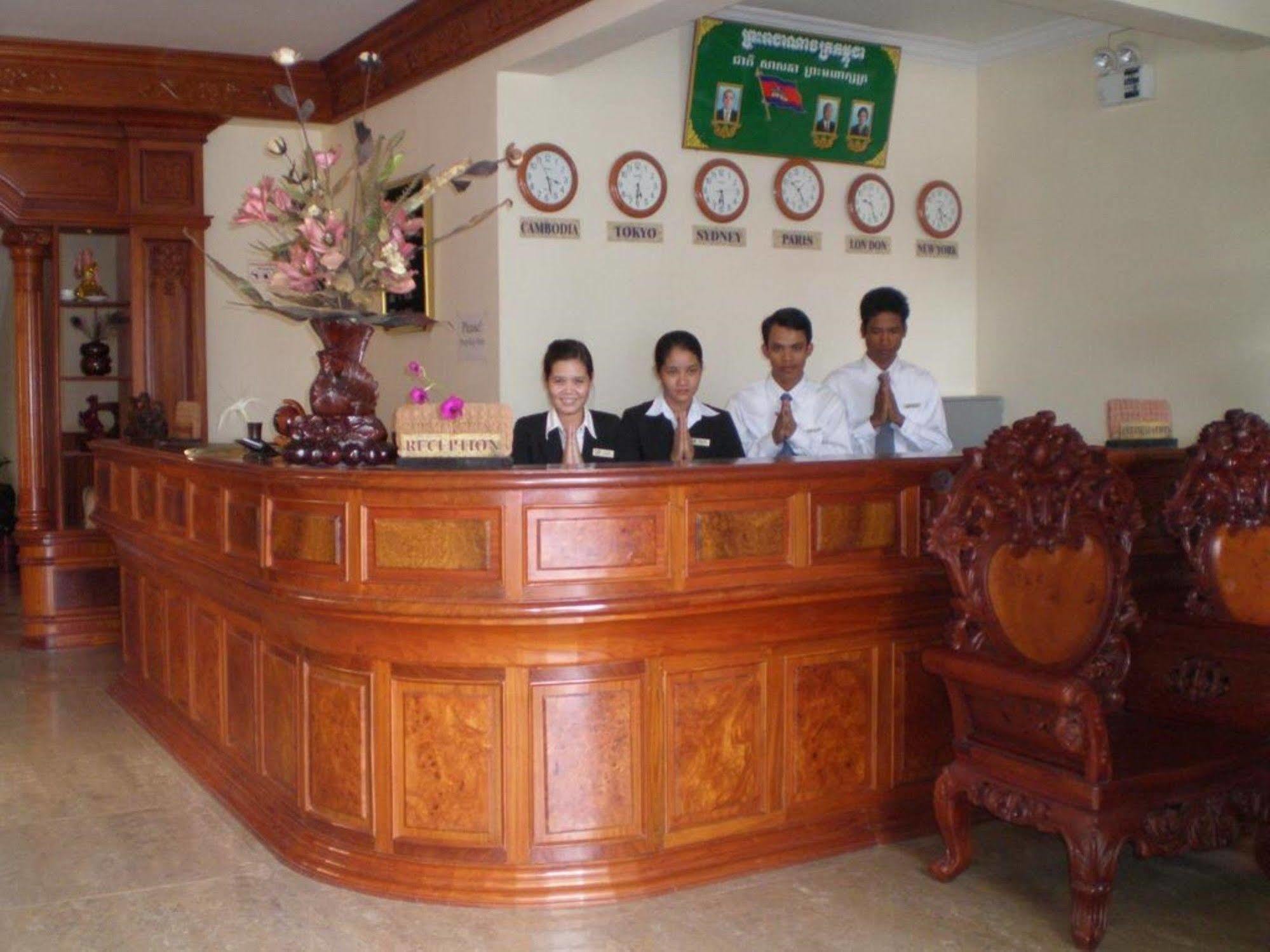 Han Kong Hotel And Restaurant Siem Reap Exterior photo
